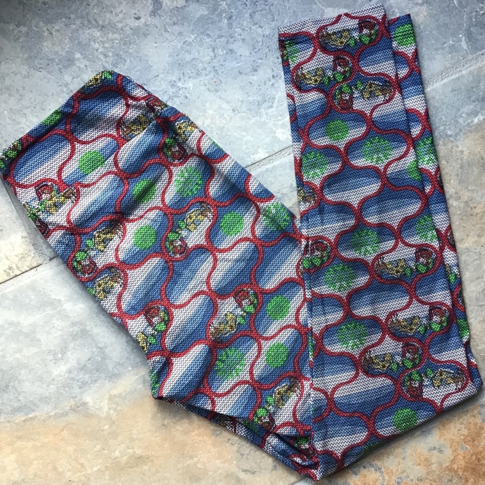 🎄NWOT Christmas Leggings🎅🏻